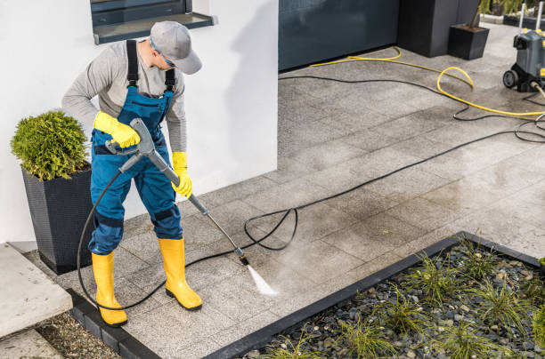 Garage Pressure Washing in Samsula Spruce Creek, FL